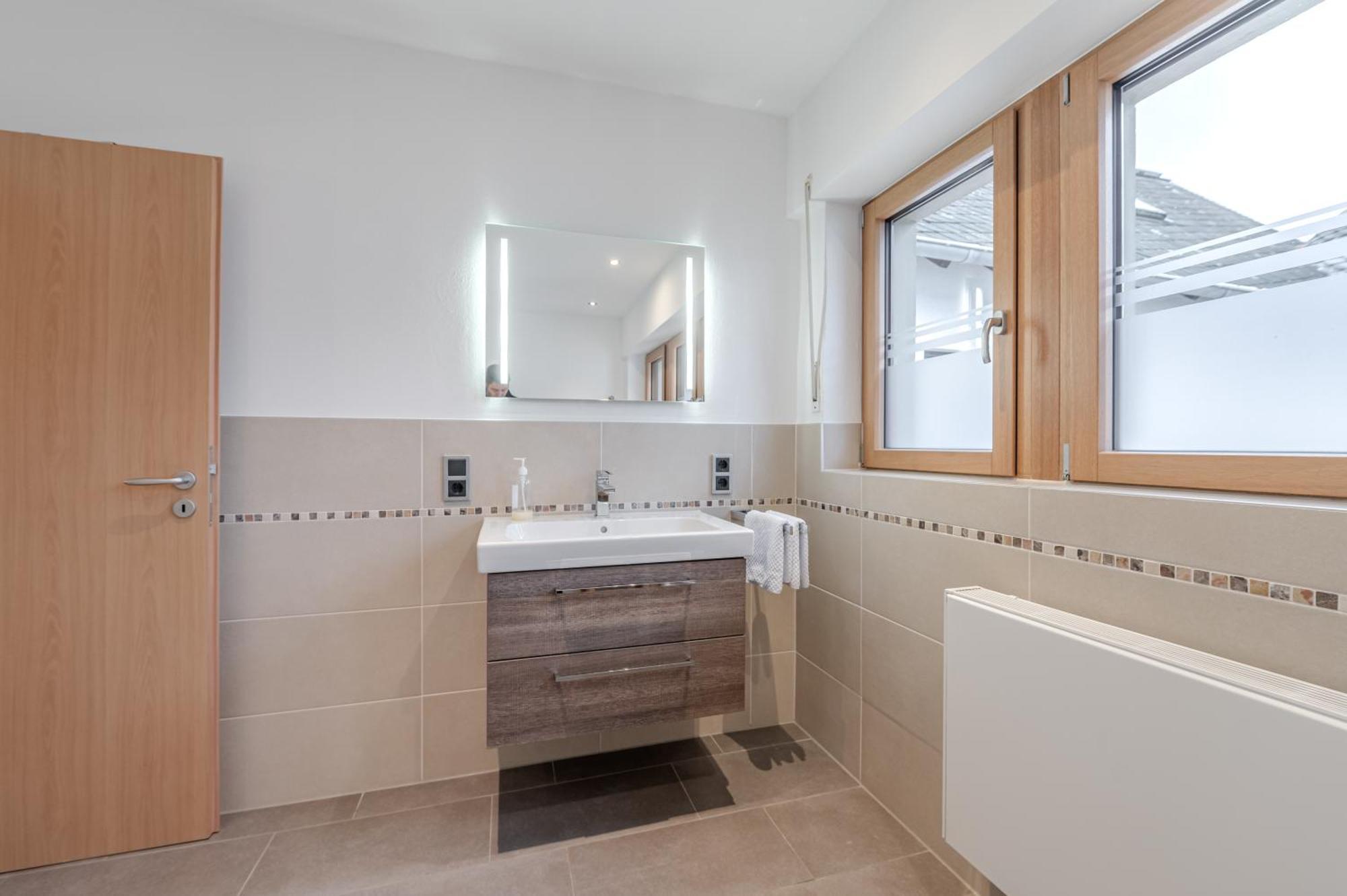 Ferienwohnung Moselblick 베른카슈텔쿠에스 외부 사진