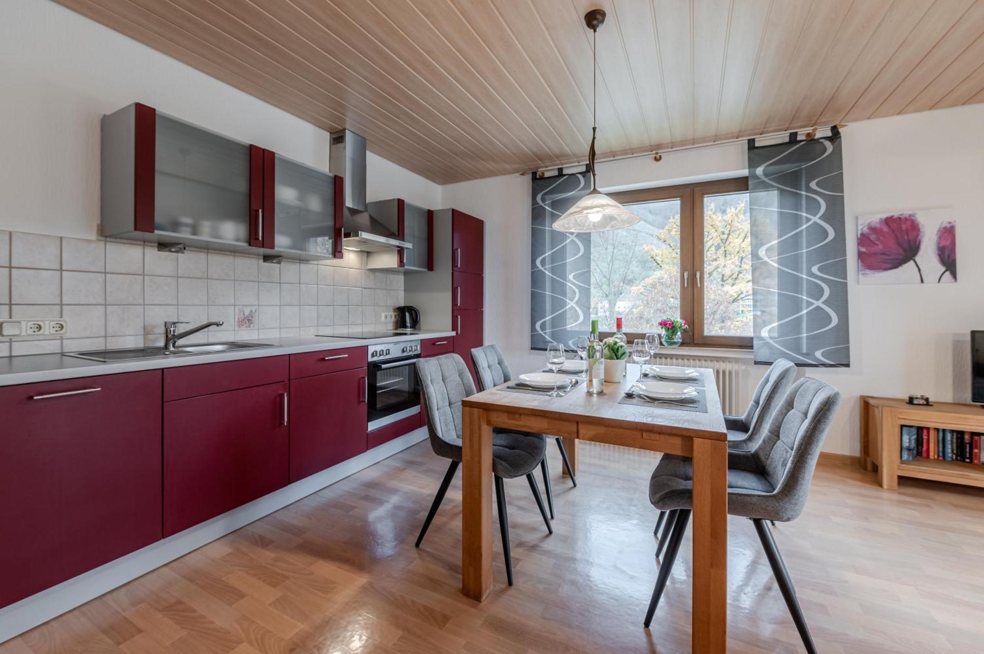 Ferienwohnung Moselblick 베른카슈텔쿠에스 외부 사진